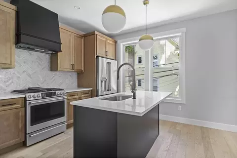 118 Homes Ave # R, Boston, MA 02122