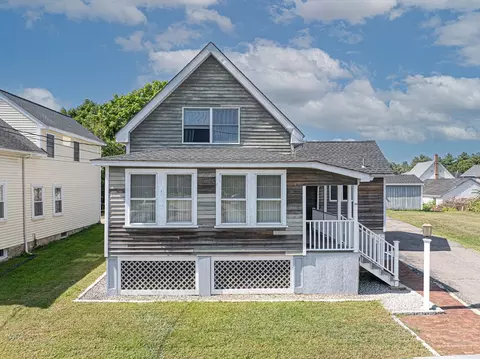 13 Middleton, Milford, MA 01757