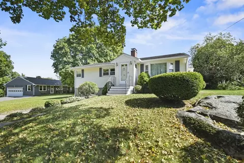 35 Tupelo Rd, Worcester, MA 01606 photo 2