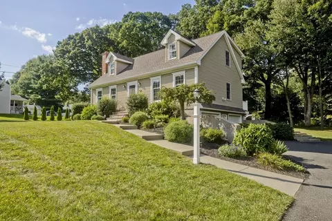 73 Amherst St, West Springfield, MA 01089