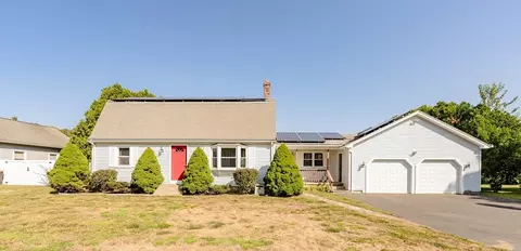 21 Kellogg Ave, Agawam, MA 01030
