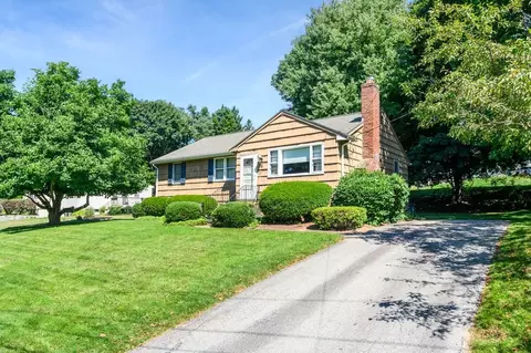 6 Burke St, Groveland, MA 01834
