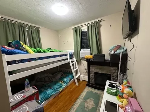 Bedroom - 8 Bear Hill Rd, Reading, MA 01867 photo 2 of 2
