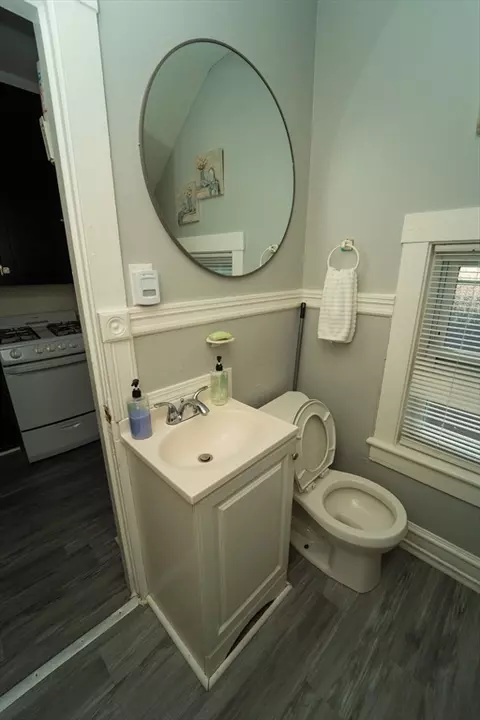 376 Linden St, Fall River, MA 02720 photo 31