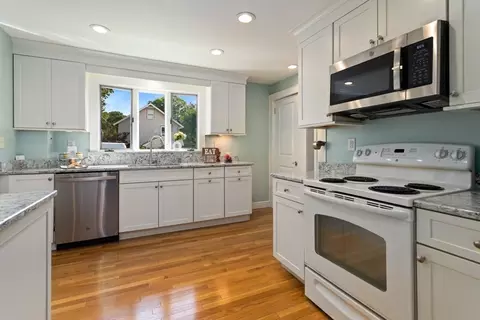 6 Vale Rd, Reading, MA 01867 photo 14