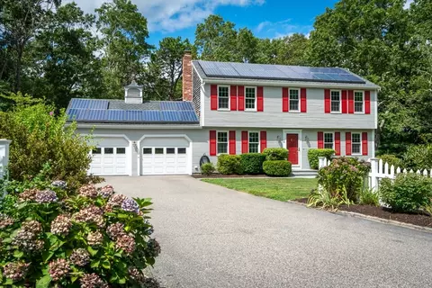 4 Easting Rd, Bourne, MA 02532