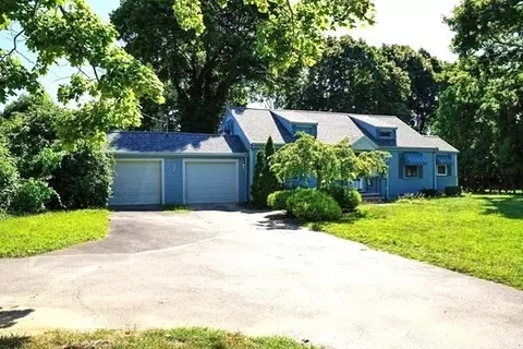 142 Main St, Lakeville, MA 02347