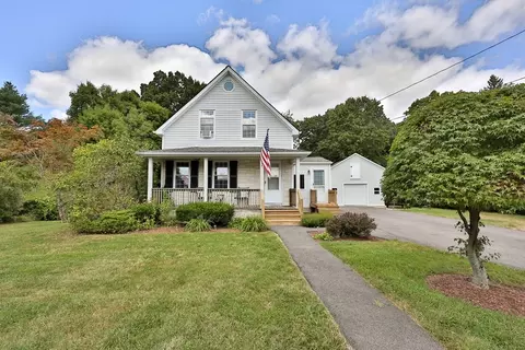 596 Oakhill Ave, Attleboro, MA 02703