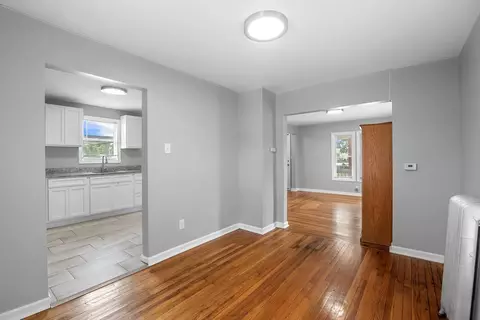 296 Quincy St, Springfield, MA 01109 photo 12
