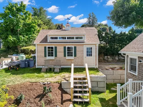 Exterior - 1 Jay Rd, Ipswich, MA 01938 photo 2 of 3