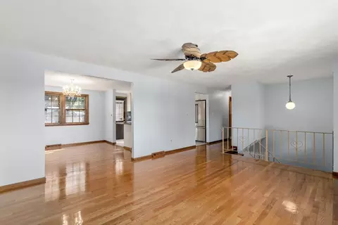 Living - 5 Feldman Way, Canton, MA 02021 photo 3 of 7