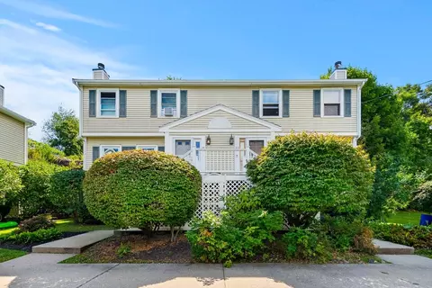25 Arnold Ter #6B, Marblehead, MA 01945