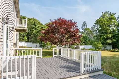 1 Crest View Ln, Bourne, MA 02561 photo 7