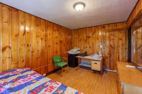 Bedroom - 87 5 Eastern Ave, Worcester, MA 01605 photo 2 of 9