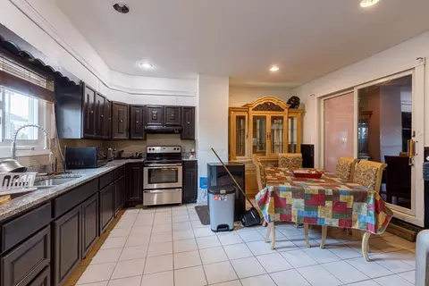 Kitchen - 87 5 Eastern Ave, Worcester, MA 01605 photo 1 of 2