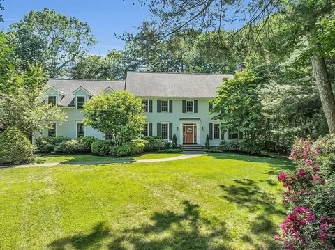 241 Mattison Dr, Concord, MA 01742