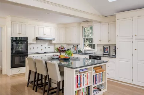 18 Bradford Rd, Hingham, MA 02043 photo 6