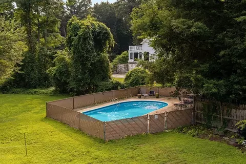 16 Blake Rd, Brookline, MA 02445 photo 11