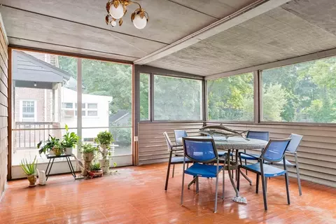 16 Blake Rd, Brookline, MA 02445 photo 8