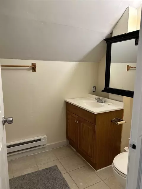 17-19 Crown St, Springfield, MA 01108 photo 8