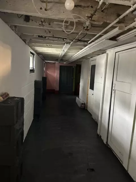 17-19 Crown St, Springfield, MA 01108 photo 25