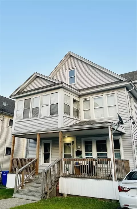17-19 Crown St, Springfield, MA 01108 photo 4