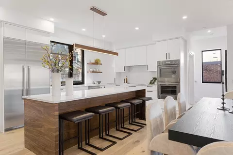 41 University Rd #3, Brookline, MA 02445