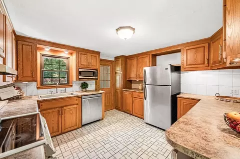 Kitchen - 224 Burt Rd, Springfield, MA 01118 photo 1 of 3