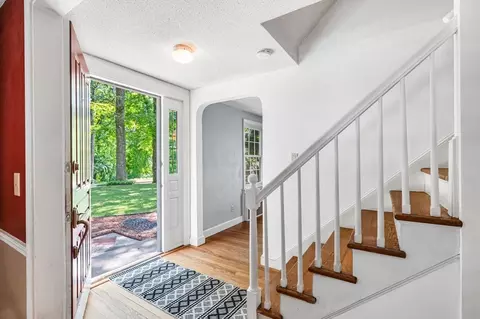 Entry Way - 224 Burt Rd, Springfield, MA 01118 photo 1 of 2