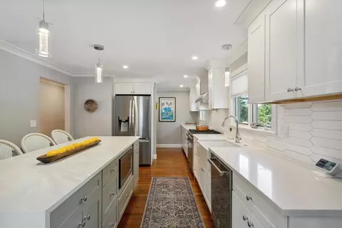 28 Pasture Rd, Reading, MA 01867 photo 5