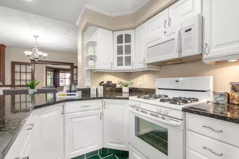 22 James St #2, Brookline, MA 02446 photo 9