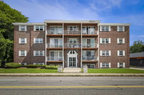 15 Main St #1, North Reading, MA 01864