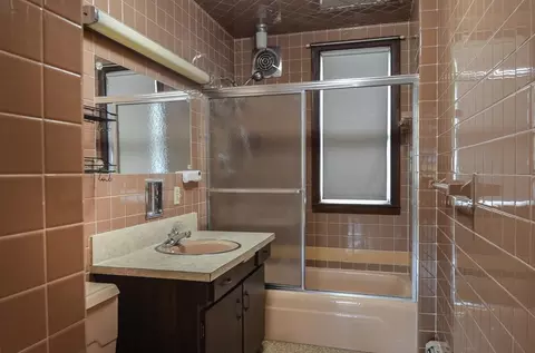 7 Prentice St, Worcester, MA 01604 photo 9