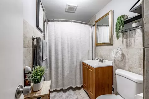 Bath - 17 Mark St, Springfield, MA 01129 photo 1 of 1