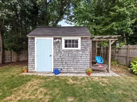 16 Lilly Ln, Dedham, MA 02026 photo 23