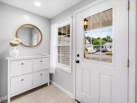 16 Lilly Ln, Dedham, MA 02026 photo 11