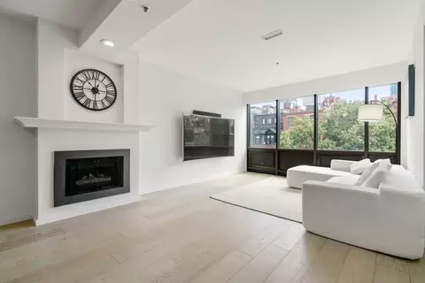 353 Marlborough St #3, Boston, MA 02115