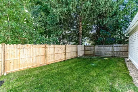 Exterior - 25 Thomas Rd, Wellesley, MA 02482 photo 3 of 3