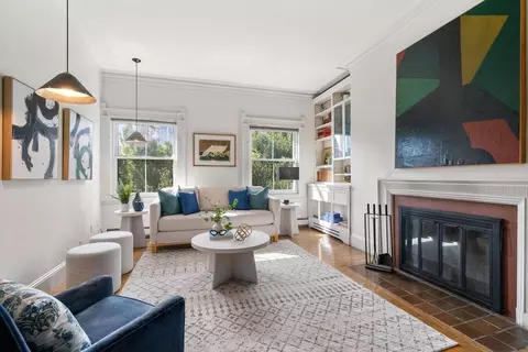 205 Commonwealth Ave #9, Boston, MA 02116