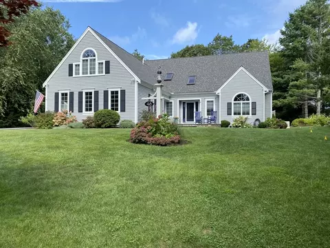 46 Owls Nest, Falmouth, MA 02536