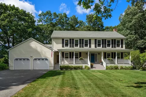 104 Colonial Dr, Andover, MA 01810