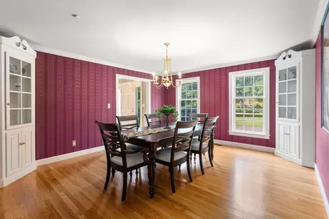 Dining - 495 Common, Dedham, MA 02026 photo 1 of 2