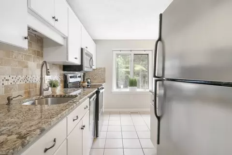 Kitchen - 3 Oak Ridge Dr #3, Maynard, MA 01754 photo 1 of 2