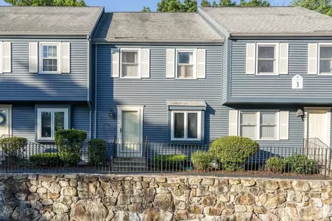 3 Oak Ridge Dr #3, Maynard, MA 01754
