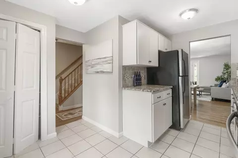 Entry Way - 3 Oak Ridge Dr #3, Maynard, MA 01754 photo 2 of 3