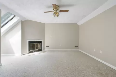 Living - 3 Oak Ridge Dr #3, Maynard, MA 01754 photo 3 of 4
