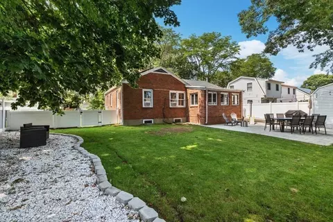 17 Dewitt Rd, Stoneham, MA 02180 photo 34