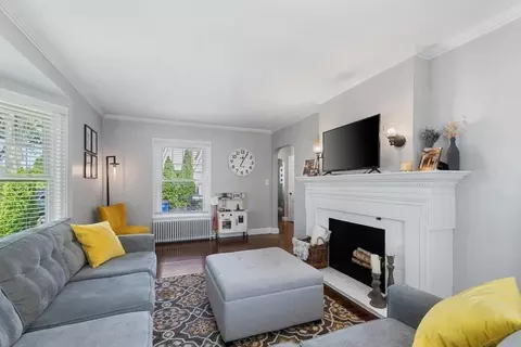 17 Dewitt Rd, Stoneham, MA 02180 photo 6