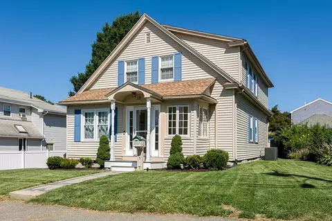 Exterior - 39 Marland, Worcester, MA 01606 photo 3 of 7