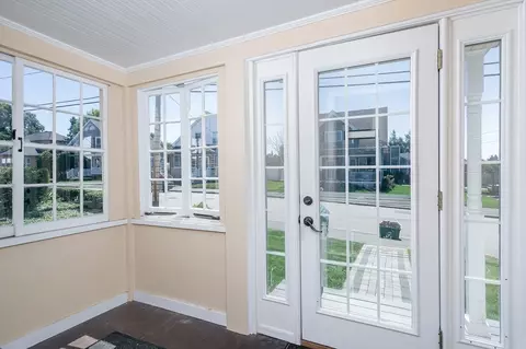 Entry Way - 39 Marland, Worcester, MA 01606 photo 1 of 2